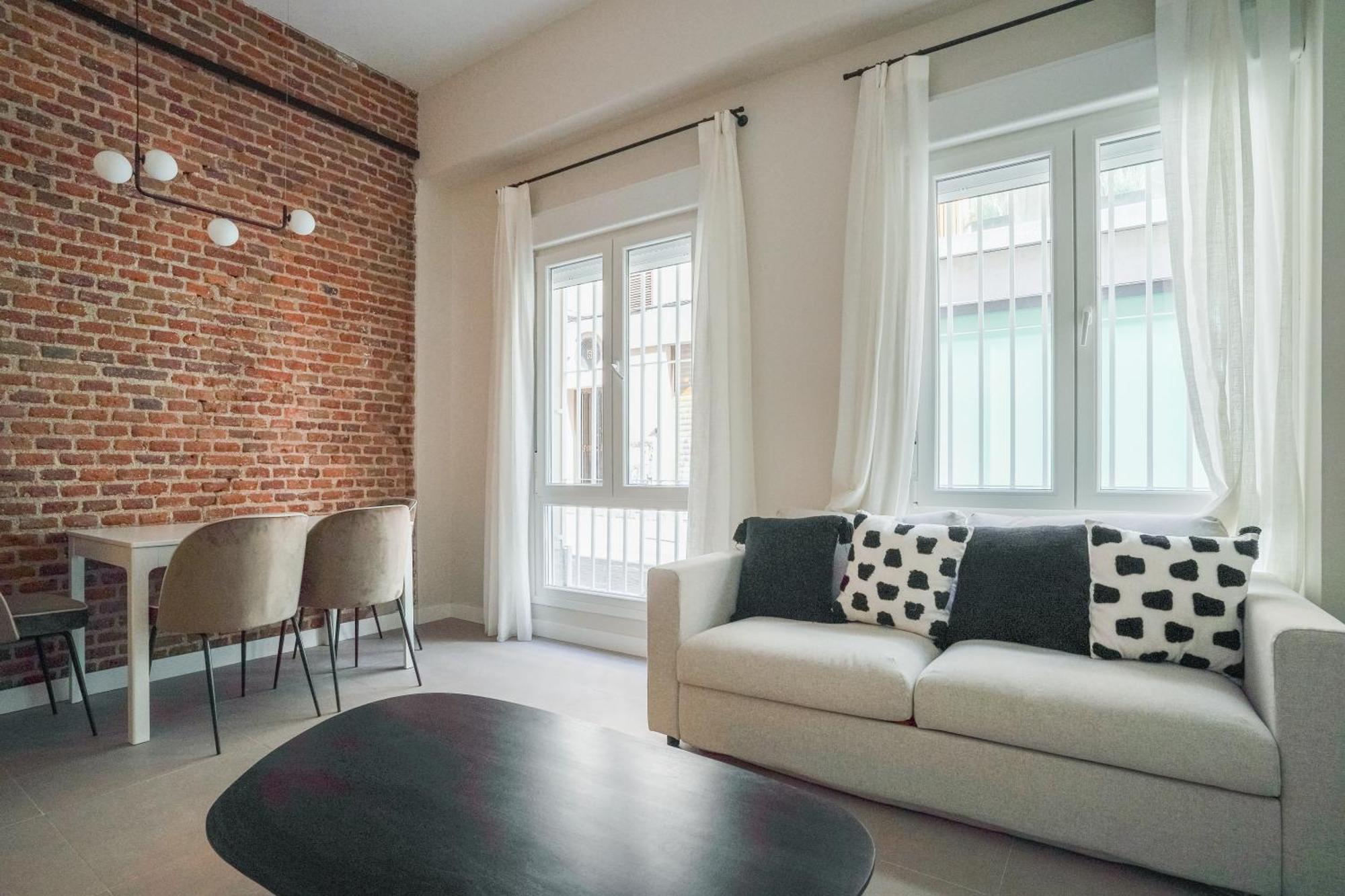 Modern Apartment-2Bedrooms 1Bath-Cuatro Caminos Мадрид Екстериор снимка